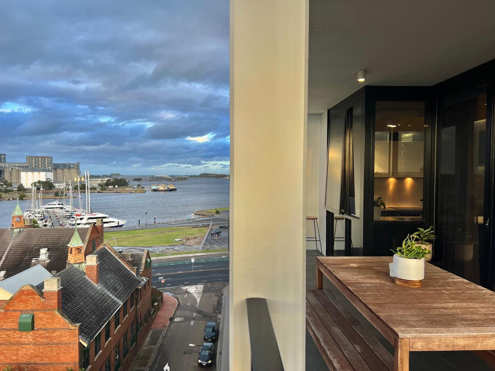 Harbour Towers, Newcastle'S Elite Apartment Stays, Free Parking & Tram Access Esterno foto