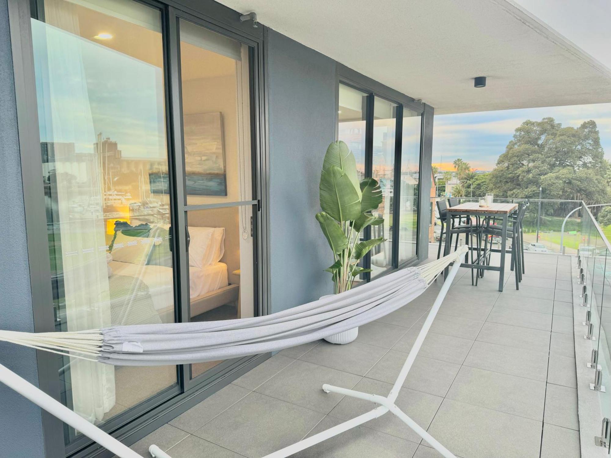 Harbour Towers, Newcastle'S Elite Apartment Stays, Free Parking & Tram Access Esterno foto