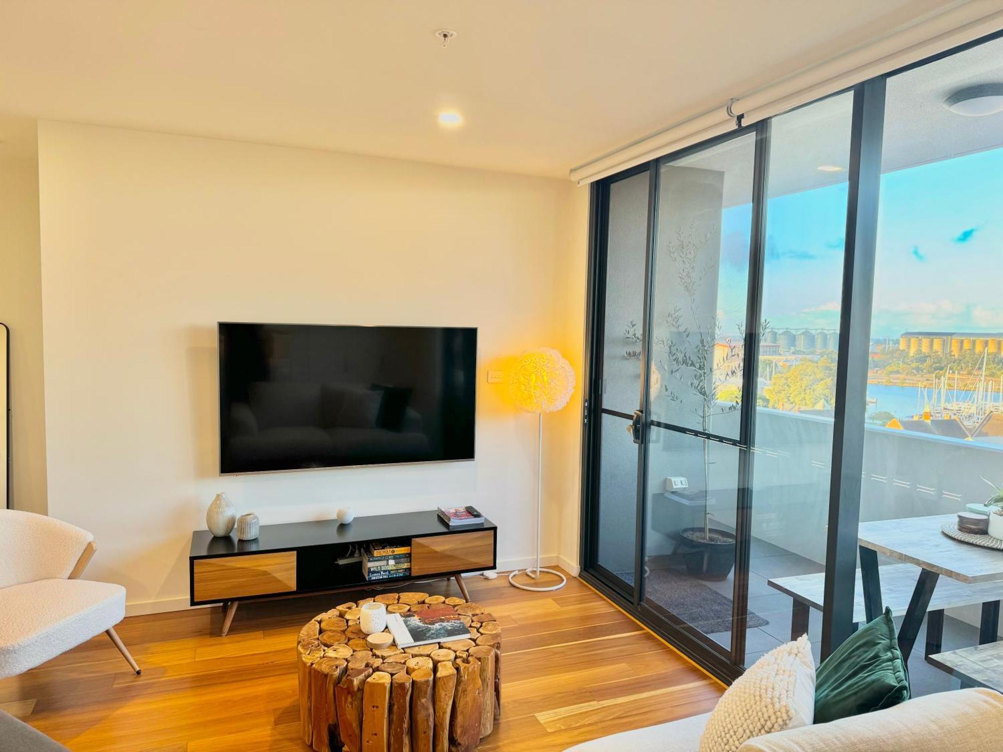 Harbour Towers, Newcastle'S Elite Apartment Stays, Free Parking & Tram Access Esterno foto